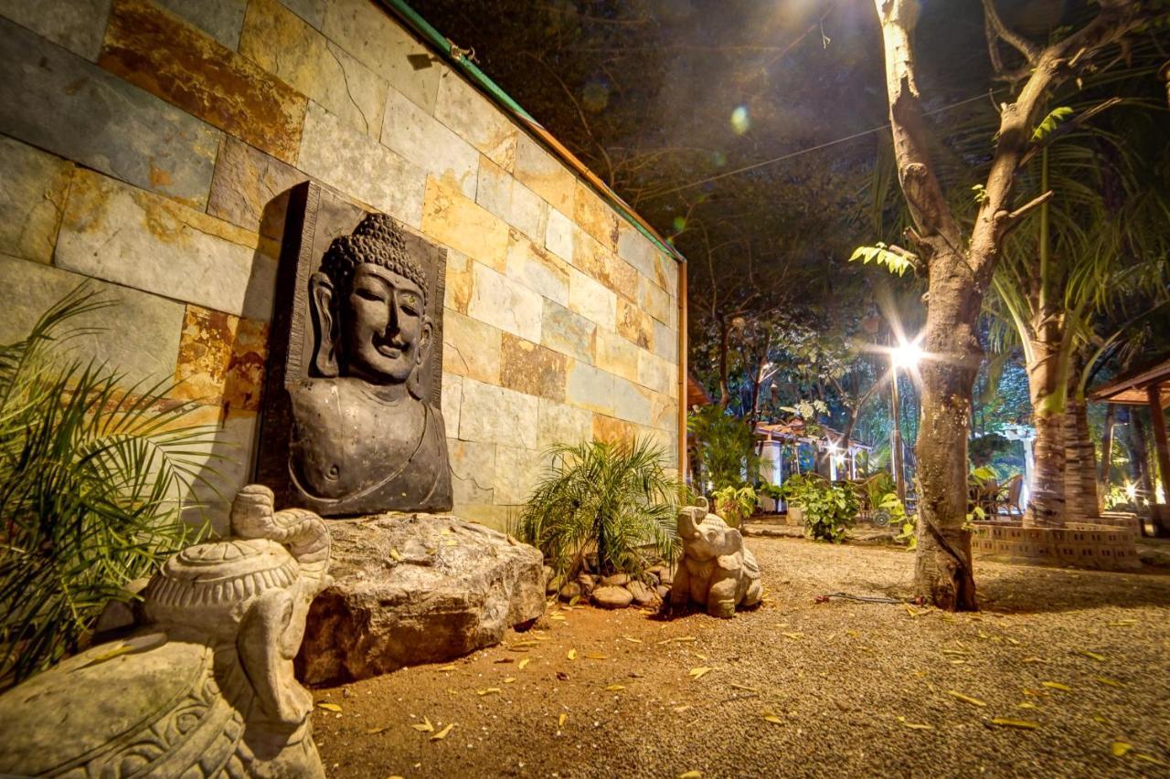 Brown Town & 5* Hyderabad