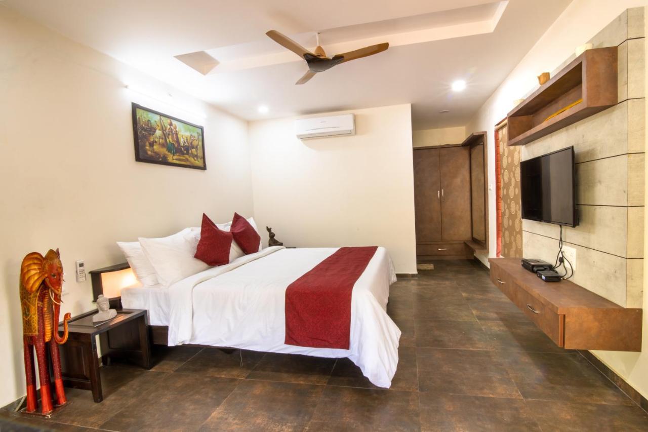 Brown Town & 5* Hyderabad